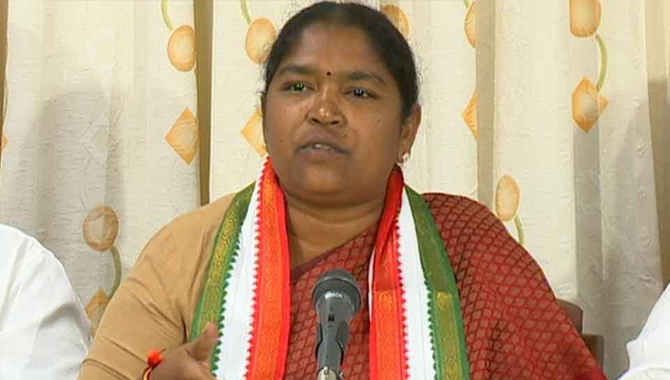 బీఆర్ఎస్ ప్రభుత్వం ప్రజలకు చేసిందేమీ లేదు :  సీతక్క