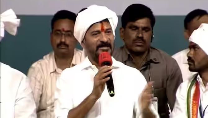 మహిళలు ఆత్మగౌరవంతో బతకాలనేదే తమ ఉద్దేశం : సీఎం రేవంత్