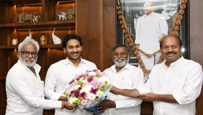 వైఎస్ఆర్సీపీ రాజ్యసభ అభ్యర్థులు ఖరారు