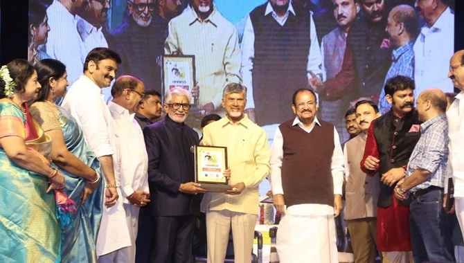 ఘనంగా మురళీమోహన్‌ గోల్డెన్‌ జూబ్లీ సెలబ్రేషన్స్‌