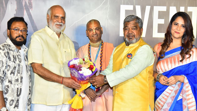 మార్చి 1న ప్రపంచ వ్యాప్తంగా ‘రజాకార్’ చిత్రాన్ని విడుదల చేయాలి :  కే రాఘవేంద్రరావు