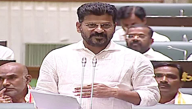 కృష్ణా జలాలపై చర్చ జరుగుతుంటే.. ప్రతిపక్ష నేత ఫామ్ హౌస్ లో : సీఎం రేవంత్