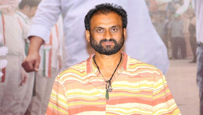 సినీ ఇండస్ట్రీ రాయలసీమ కోసం ఏం చేసింది?.. నా ప్రాంత అభివృద్ధి కోసమే మినీ స్టూడియో కట్టాలనుకుంటున్నా : ద‌ర్శ‌క నిర్మాత మ‌హి వి.రాఘ‌వ్‌