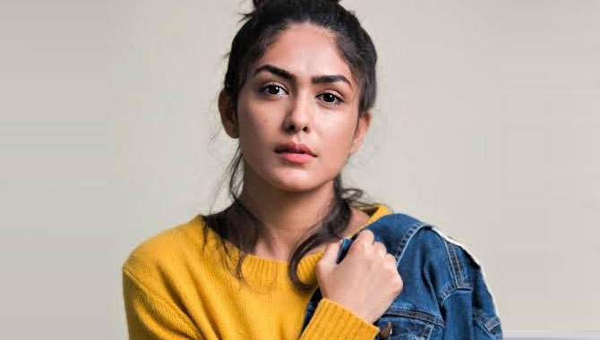 రూటు మారుస్తోన్న మృణాల్