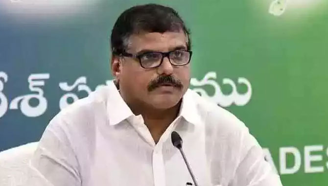 రాజధానిపై కేంద్రమే నిర్ణయం తీసుకుంటుంది : మంత్రి బొత్స