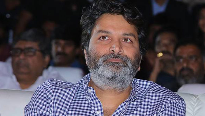 గురూజీ రూటు మార్చాల్సిన టైమొచ్చింది