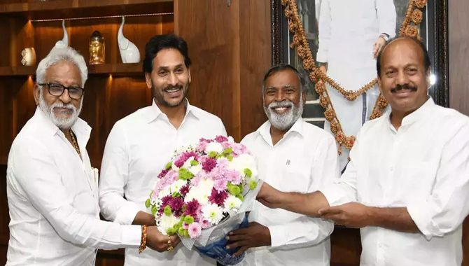 రాజ్యసభకు వైవీ, గొల్ల బాబూరావు, రఘునాథరెడ్డి ఏకగ్రీవ ఎన్నిక