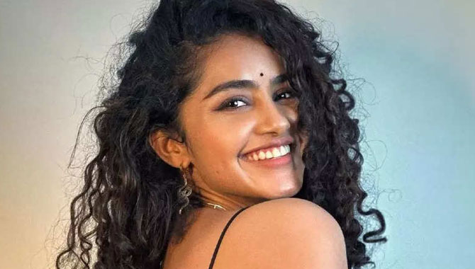 అనుప‌మ బాగానే తీసుకుంటుందిగా