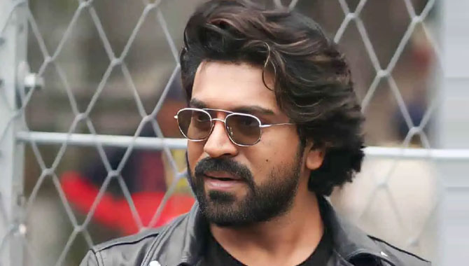 గేమ్ ఛేంజ‌ర్ లో చ‌ర‌ణ్ కెరీర్ బెస్ట్ ఇంట్రో