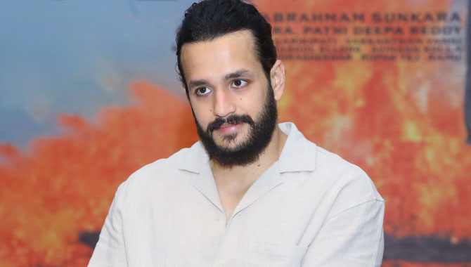 అఖిల్ నెక్ట్స్ స్టార్ట్ అయ్యేద‌ప్పుడే!