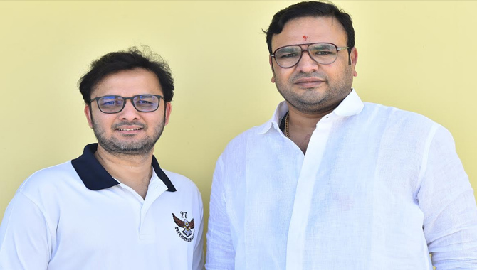 ‘ఆపరేషన్ వాలెంటైన్’ ప్రేక్షకులు గర్వపడేలా వుంటుంది : నిర్మాతలు సిద్దు ముద్దా, నందకుమార్ అబ్బినేని ‘ఆపరేషన్ వాలెంటైన్’ ప్రేక్షకులు గర్వపడేలా వుంటుంది : నిర్మాతలు సిద్దు ముద్దా, నందకుమార్ అబ్బినేని