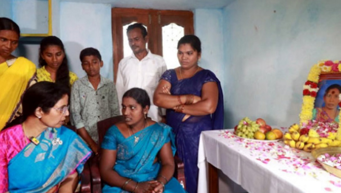 రాష్ట్రానికి రాజధాని లేకపోవడం సిగ్గుచేటు