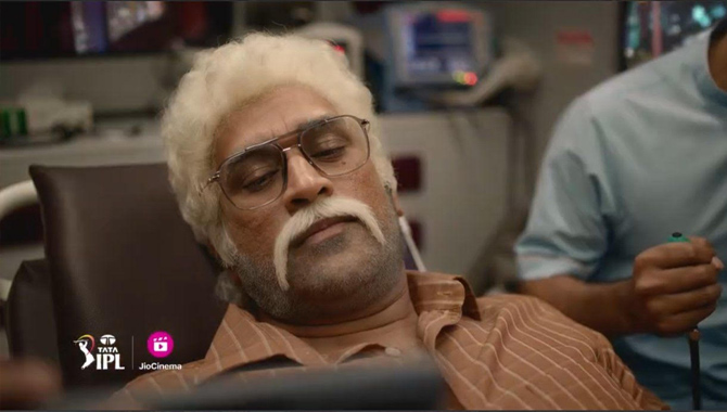 JioCinema & MS Dhoni Pad-up for an Encore with TATA IPL 2024