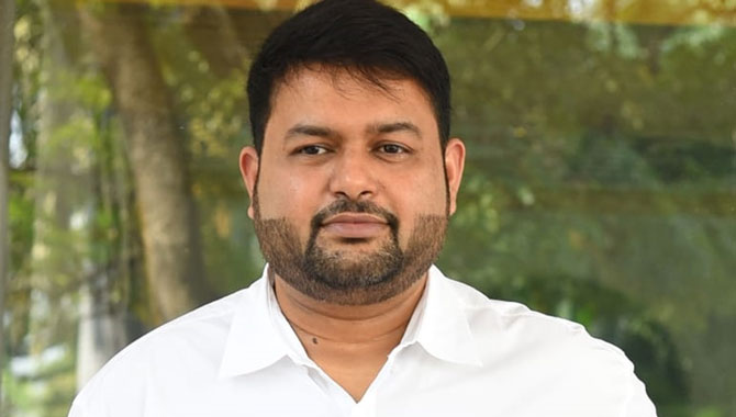 త‌మ‌న్ భ‌లే ప‌ట్టుకుంటున్నాడుగా