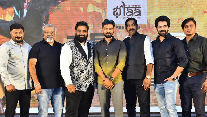 ‘లైన్ మెన్’ ప్రతి ఒక్కరికీ కనెక్ట్ అవుతుంది.. ప్రీ రిలీజ్ ఈవెంట్‌లో హీరో త్రిగుణ్