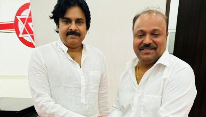 Satish Vemana meets Janasena Chief Pawan Kalyan