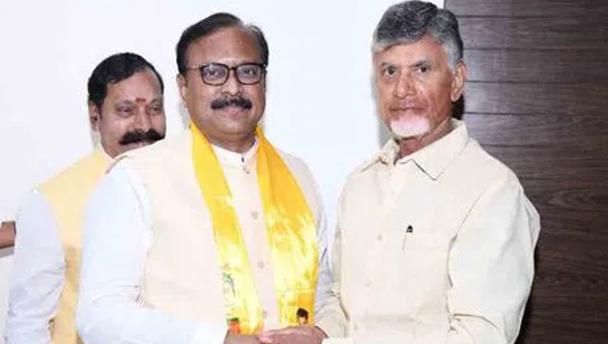 టీడీపీలో చేరిన కర్నూలు ఎంపీ సంజీవ్ కుమార్