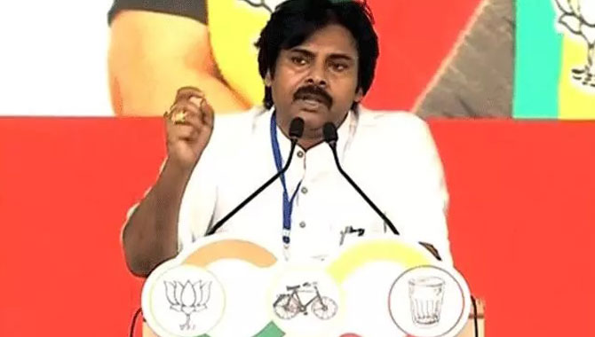 జగన్ పై విమర్శల ఆస్త్రాలు సంధించిన పవన్..