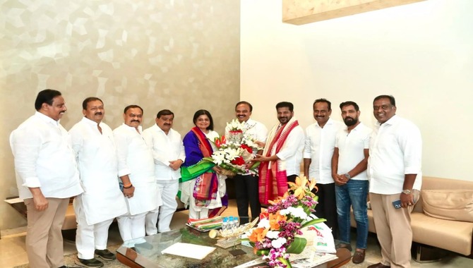 రేవంత్ పొలిటికల్ గేమ్..