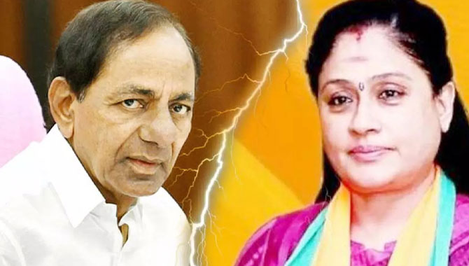 కెసిఆర్ కంచుకోటపై రాములమ్మ కన్ను..