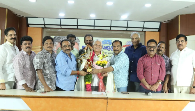 సోషల్ మీడియాలో మంచితో పాటు చెడు ఉంది : మీడియా అకాడమీ చైర్మన్ కె.శ్రీనివాస్ రెడ్డి