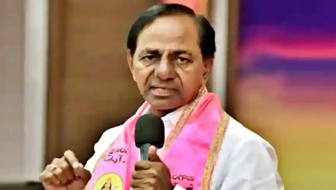 కేజ్రీవాల్ అరెస్టును ఖండించిన కేసీఆర్.. కవిత అరెస్టుపై ఎందుకు స్పందించలేదు