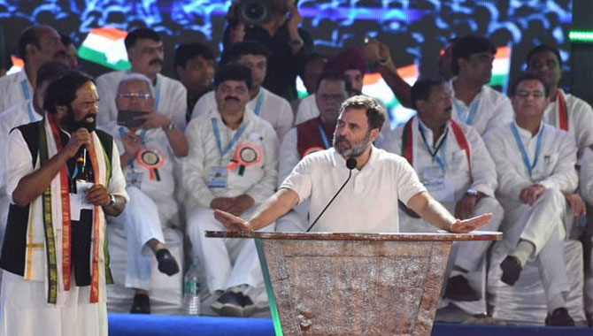 తెలంగాణలో భారీ సభకు కాంగ్రెస్ ఏర్పాట్లు.. ఖర్గే, రాహుల్ హాజరయ్యే ఛాన్స్