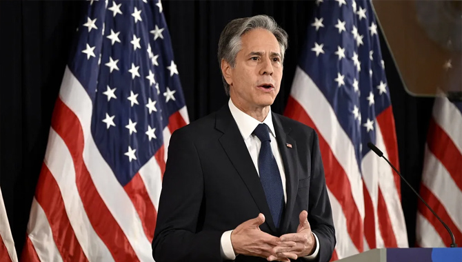 వెనక్కి తగ్గకుండే ఇజ్రాయెల్ ..ఏకాకి అవుతుంది : బ్లింకెన్ హెచ్చరిక వెనక్కి తగ్గకుండే ఇజ్రాయెల్ ..ఏకాకి అవుతుంది : బ్లింకెన్ హెచ్చరిక