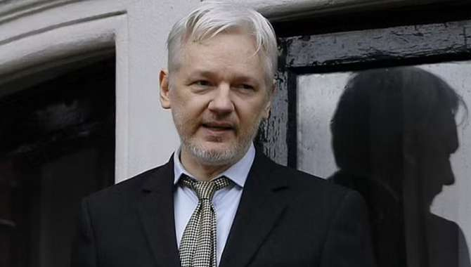 అమెరికా ఆ హామీ ఇస్తే తప్ప… అసాంజేను అప్పగించలేం అమెరికా ఆ హామీ ఇస్తే తప్ప… అసాంజేను అప్పగించలేం