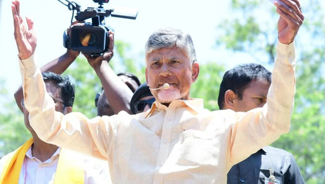 జగన్ ప్రజల్లోకి వస్తే నిన్ను దోషి లాగా చూస్తారు.. చంద్రబాబు