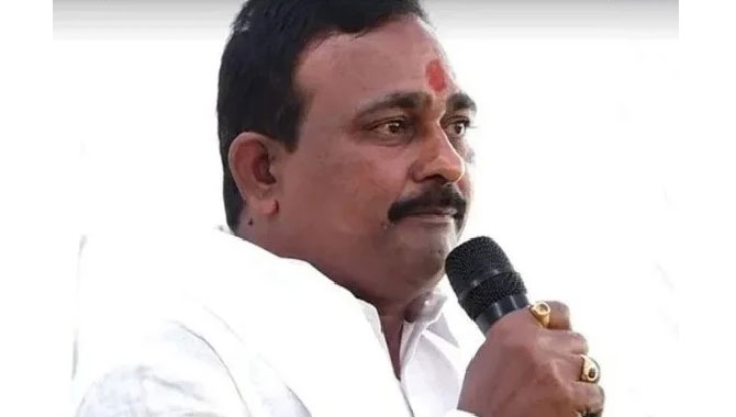 పవన్ కు షాక్ ఇచ్చి పార్టీ మారుతున్న పితాని..