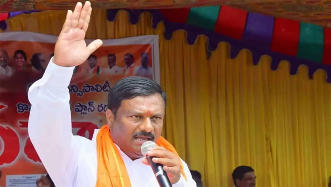 మా ఎమ్మెల్యేల్లో ఒక్కరిని ముట్టుకున్నా 48 గంటల్లో… ప్రభుత్వం కూలిపోతుంది