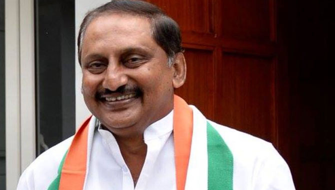 జగన్ ప్రభుత్వం పై మాజీ ముఖ్యమంత్రి ఘాటు విమర్శలు..