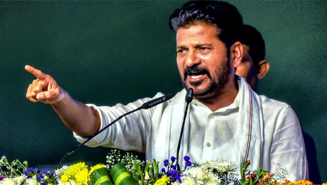 లోక్‌సభ ఎన్నికలను రెఫరెండంగా భావిస్తున్న రేవంత్ రెడ్డి..!