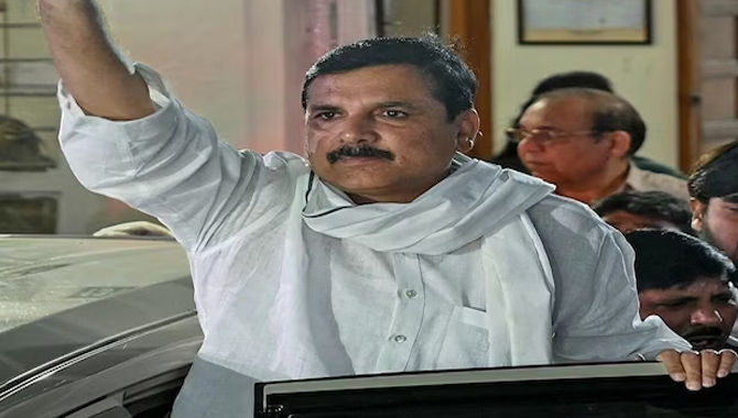 ఆప్ ఎంపీ సంజయ్ సింగ్ కు బెయిల్