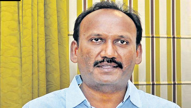 వైసీపీకి మరో ఎదురుదెబ్బ.. మాజీ ఎమ్మెల్యే ఆమంచి రాజీనామా