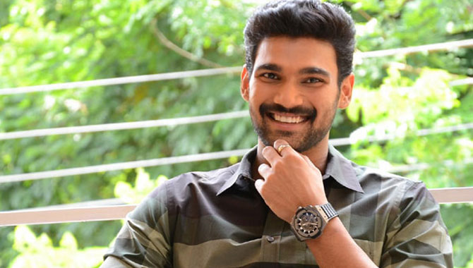 క్రేజీ లైన‌ప్‌ను సిద్ధం చేసిన బెల్లంబాబు