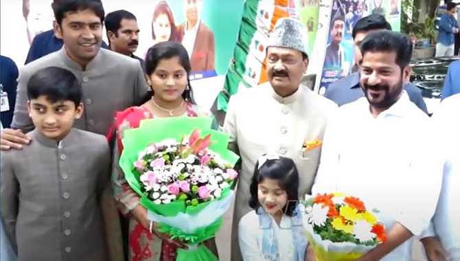 రంజాన్ వేడుకల్లో  పాల్గొన్న సీఎం రేవంత్ … షబ్బీర్ అలీకి  సీఎం విషెస్