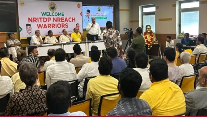 టీడీపీ గెలుపు కోసం పనిచేసేందుకు ఎన్ఆర్ఐలు సిద్ధం టీడీపీ గెలుపు కోసం పనిచేసేందుకు ఎన్ఆర్ఐలు సిద్ధం