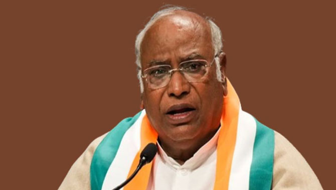 బీజేపీ పాలన ట్రైలరే ఇలా ఉంటే.. సినిమా ఇంకెంత దారుణంగా ఉంటుందో: ఖర్గే