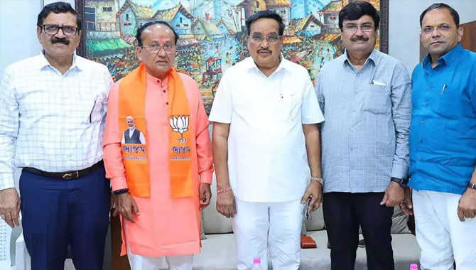 లోక్ సభ ఎన్నికల్లో బీజేపీకి తొలి విజయం.. ఆ ఎంపీ అభ్యర్థి ఎన్నిక ఏకగ్రీవం!