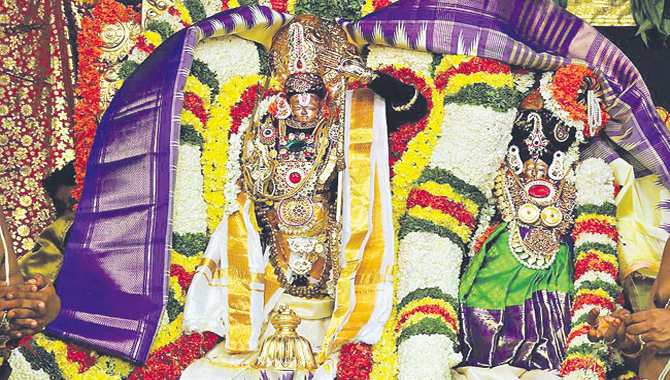 ఒంటిమిట్టలో ఘనంగా సీతారాముల కల్యాణం