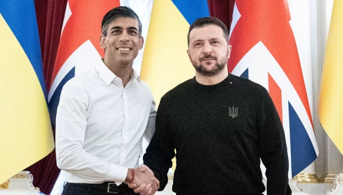ఉక్రెయిన్ కు బ్రిటన్ రూ.542 కోట్ల ప్యాకేజీ ఉక్రెయిన్ కు బ్రిటన్ రూ.542 కోట్ల ప్యాకేజీ