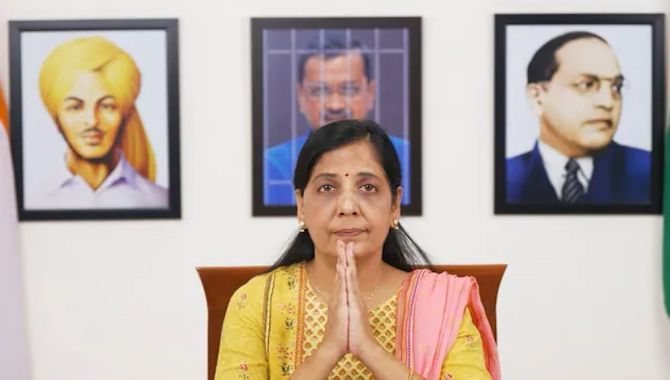 ఏం పాపం చేశారని ఆయనపై మీకు ఇంత ద్వేషం : సునీత