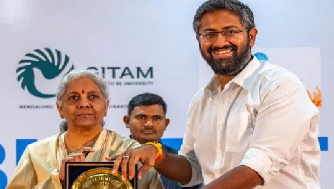 వికసిత్ భారత్ అంబాసిడర్లుగా యువతదే కీలక పాత్ర : నిర్మలా సీతారామన్