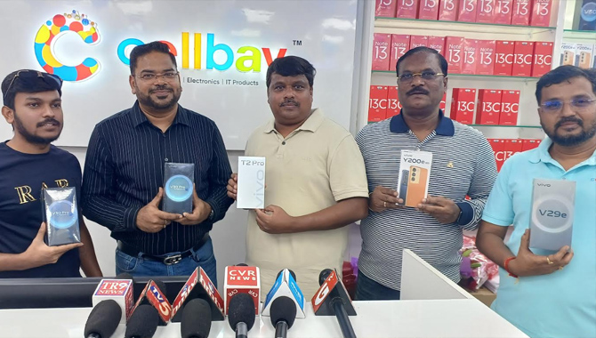 తూప్రాన్ లో సెల్‌బే షోరూమ్‌ ప్రారంభం…
