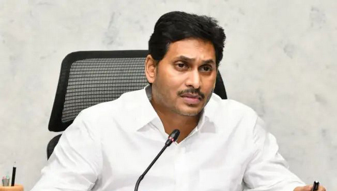 కుటుంబ రాజకీయాలకు నేను వ్యతిరేకిని..జగన్..