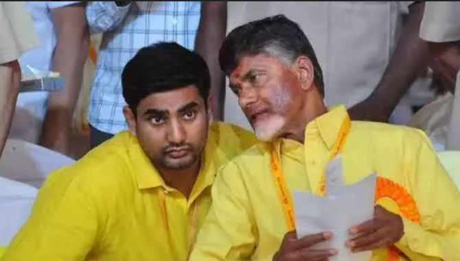ల్యాండ్ టైటిలింగ్ యాక్ట్ విషయంలో చంద్రబాబు, లోకేష్ పై కేసు నమోదు..