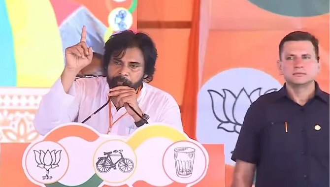 ప్రధాని మోదీకు చేతులెత్తి నమస్కరిస్తున్నాను.. పవన్ కళ్యాణ్ ఎమోషనల్ స్పీచ్..