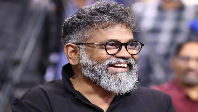 త‌న సినిమాకు అసిస్టెంట్‌తో డైరెక్ట్ చేయించిన సుకుమార్